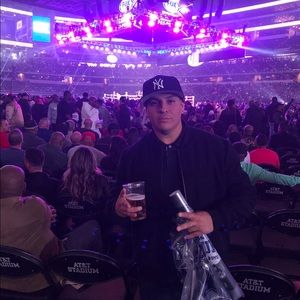 Meet your Posher, Cesar